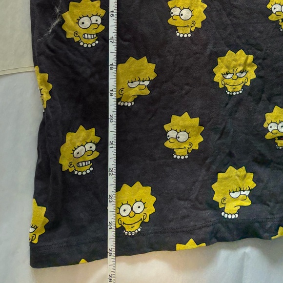 Cropp Lisa Simpson Graphic Tee – Size Small - Picture 10 of 11
